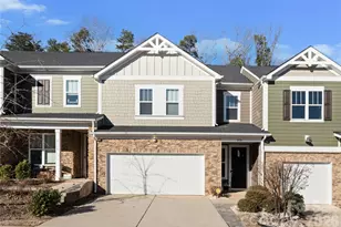 8134 Merryvale Ln, Charlotte, NC 28214 - Photo 2