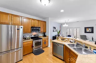 11667 Stockdale Ct, Pineville, NC 28134 - Photo 2