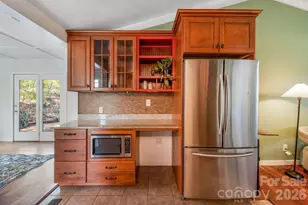 18 Peaceful Valley Ln, Flat Rock, NC 28731 - Photo 8