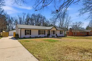 7834 Rainbow Dr, Charlotte, NC 28227 - Photo 4