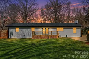 7834 Rainbow Dr, Charlotte, NC 28227 - Photo 38