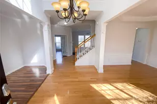 10803 Fountaingrove Dr, Charlotte, NC 28262 - Photo 8