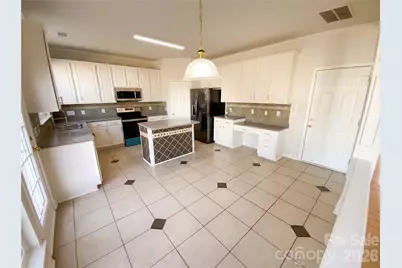 10803 Fountaingrove Drive, Charlotte, NC 28262 - Photo 14