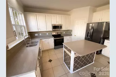 10803 Fountaingrove Drive, Charlotte, NC 28262 - Photo 2