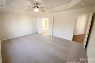 10803 Fountaingrove Dr, Charlotte, NC 28262 - Photo 4