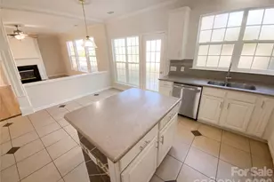 10803 Fountaingrove Dr, Charlotte, NC 28262 - Photo 16