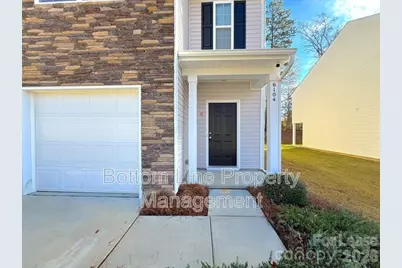 6104 Guildford Hill Lane, Charlotte, NC 28215 - Photo 2