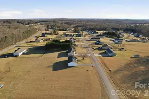 45 Brentwood Dr, Taylorsville, NC 28681 - Photo 38