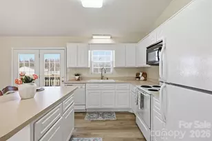 45 Brentwood Dr, Taylorsville, NC 28681 - Photo 12