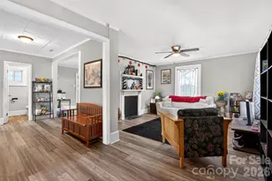 121 Holland St, Gaffney, SC 29341 - Photo 6