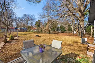 121 Holland St, Gaffney, SC 29341 - Photo 28