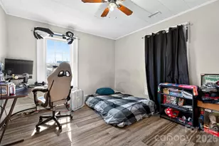 121 Holland St, Gaffney, SC 29341 - Photo 14