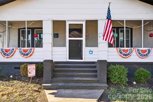 121 Holland St, Gaffney, SC 29341 - Photo 4