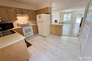 160 Whispering Pines Dr, Marion, NC 28752 - Photo 12