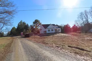 3071 Hillcrest Rd, York, SC 29745 - Photo 4