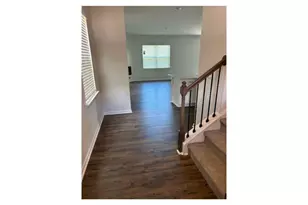 1215 37th Ave Lane NE, Hickory, NC 28601 - Photo 2