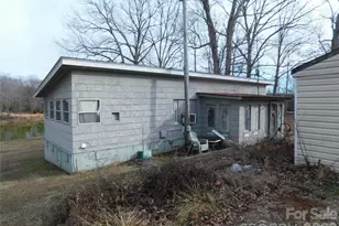 3163 Loomis Rd, Lincolnton, NC 28092 - Photo 4