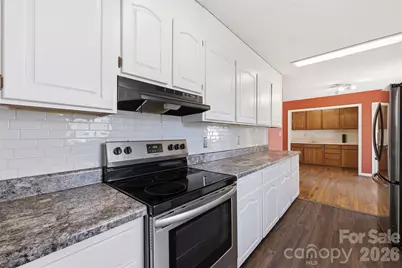 5969 Gold Creek Estate Drive, Hickory, NC 28601 - Photo 28