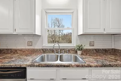 5969 Gold Creek Estate Drive, Hickory, NC 28601 - Photo 18