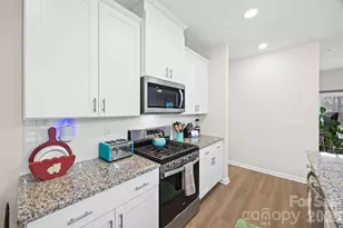 359 Olympia Wy, York, SC 29745 - Photo 4