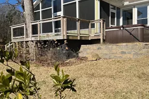 208 Island View Rd, Mount Holly, NC 28120 - Photo 2