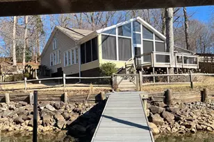 208 Island View Rd, Mount Holly, NC 28120 - Photo 1