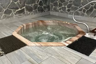 301 Pinnacle Inn Rd, Beech Mountain, NC 28604 - Photo 20