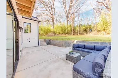 2801 Huntingtowne Farms Lane, Charlotte, NC 28210 - Photo 40
