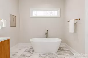 2801 Huntingtowne Farms Ln, Charlotte, NC 28210 - Photo 18