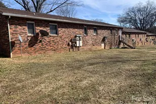 1006 3rd St SE, Hickory, NC 28602 - Photo 8