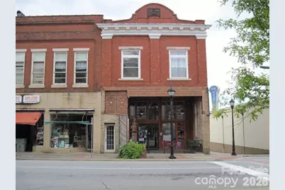 819 West Avenue NW, Lenoir, NC 28645 - Photo 2