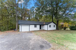 8608 Willhill Rd, Mint Hill, NC 28227 - Photo 2