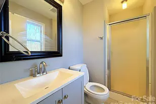 6430 Farmingdale Dr, Charlotte, NC 28212 - Photo 24