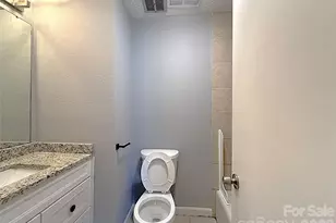 6430 Farmingdale Dr, Charlotte, NC 28212 - Photo 28