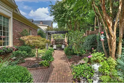 1127 S Kings Drive, Charlotte, NC 28207 - Photo 46