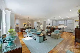 1127 S Kings Dr, Charlotte, NC 28207 - Photo 16