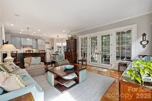 1127 S Kings Dr, Charlotte, NC 28207 - Photo 18