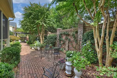 1127 S Kings Drive, Charlotte, NC 28207 - Photo 44