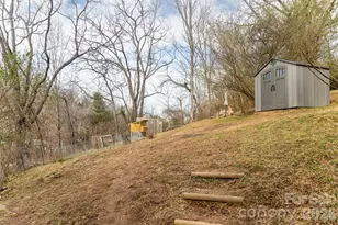 48 Wellington Dr, Asheville, NC 28804 - Photo 32