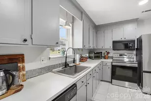 7501 Lancashire Dr, Mint Hill, NC 28227 - Photo 18