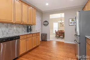 4121 Oakton Ridge Ct, Matthews, NC 28105 - Photo 14