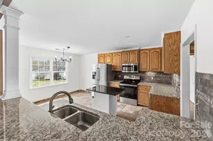 121 Gregory Ct, Mount Holly, NC 28120 - Photo 8