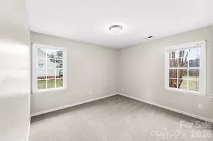 121 Gregory Ct, Mount Holly, NC 28120 - Photo 18