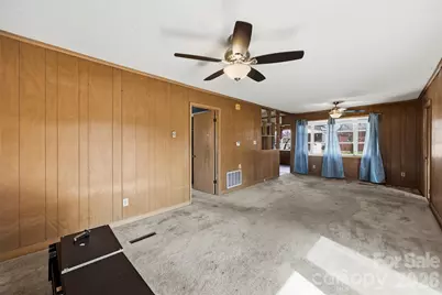 108 W Washington Avenue, Bessemer City, NC 28016 - Photo 14