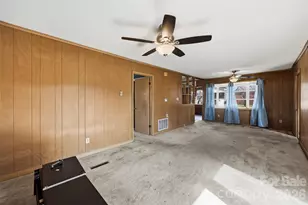 108 W Washington Ave, Bessemer City, NC 28016 - Photo 14