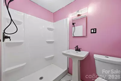 108 W Washington Avenue, Bessemer City, NC 28016 - Photo 24