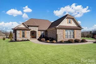 137 Ledge Stone Ln, Gaffney, SC 29341 - Photo 2