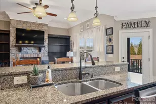 137 Ledge Stone Ln, Gaffney, SC 29341 - Photo 18