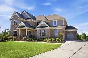 1105 Giacomo Dr, Waxhaw, NC 28173 - Photo 2