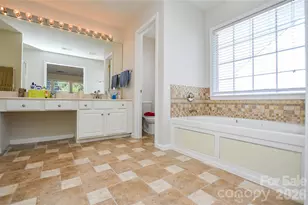 9144 Linden Tree Ln, Charlotte, NC 28277 - Photo 46